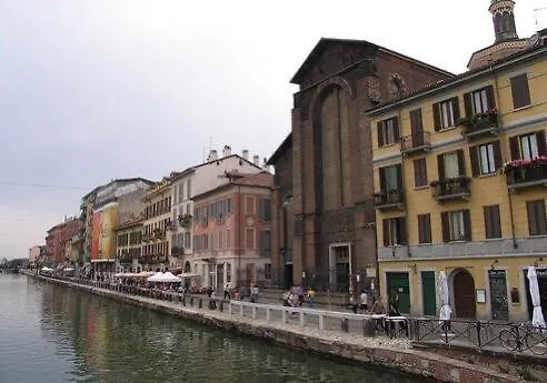 Milan Apartments In Navigli Heart